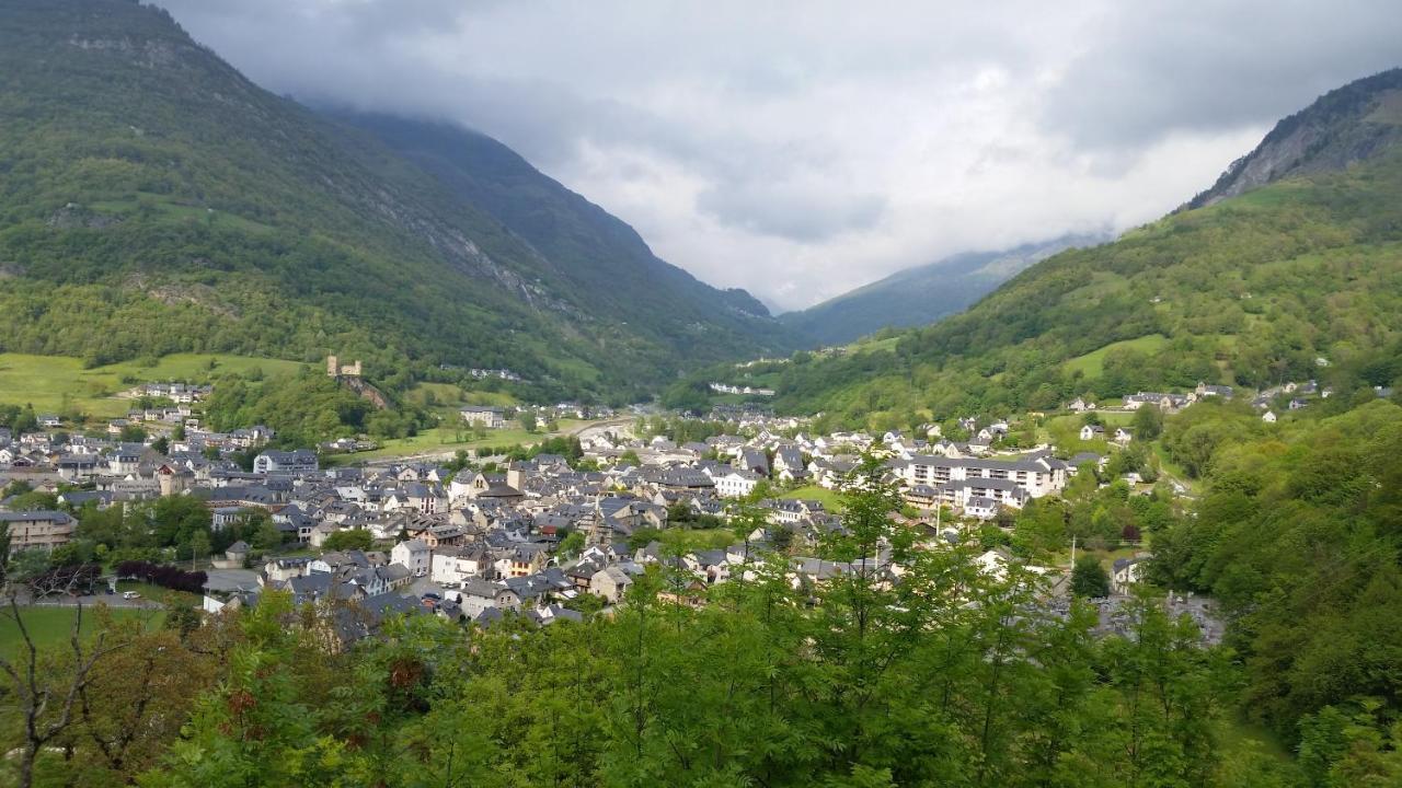 Solfe Backpacker Vandrarhem Luz-Saint-Sauveur Exteriör bild