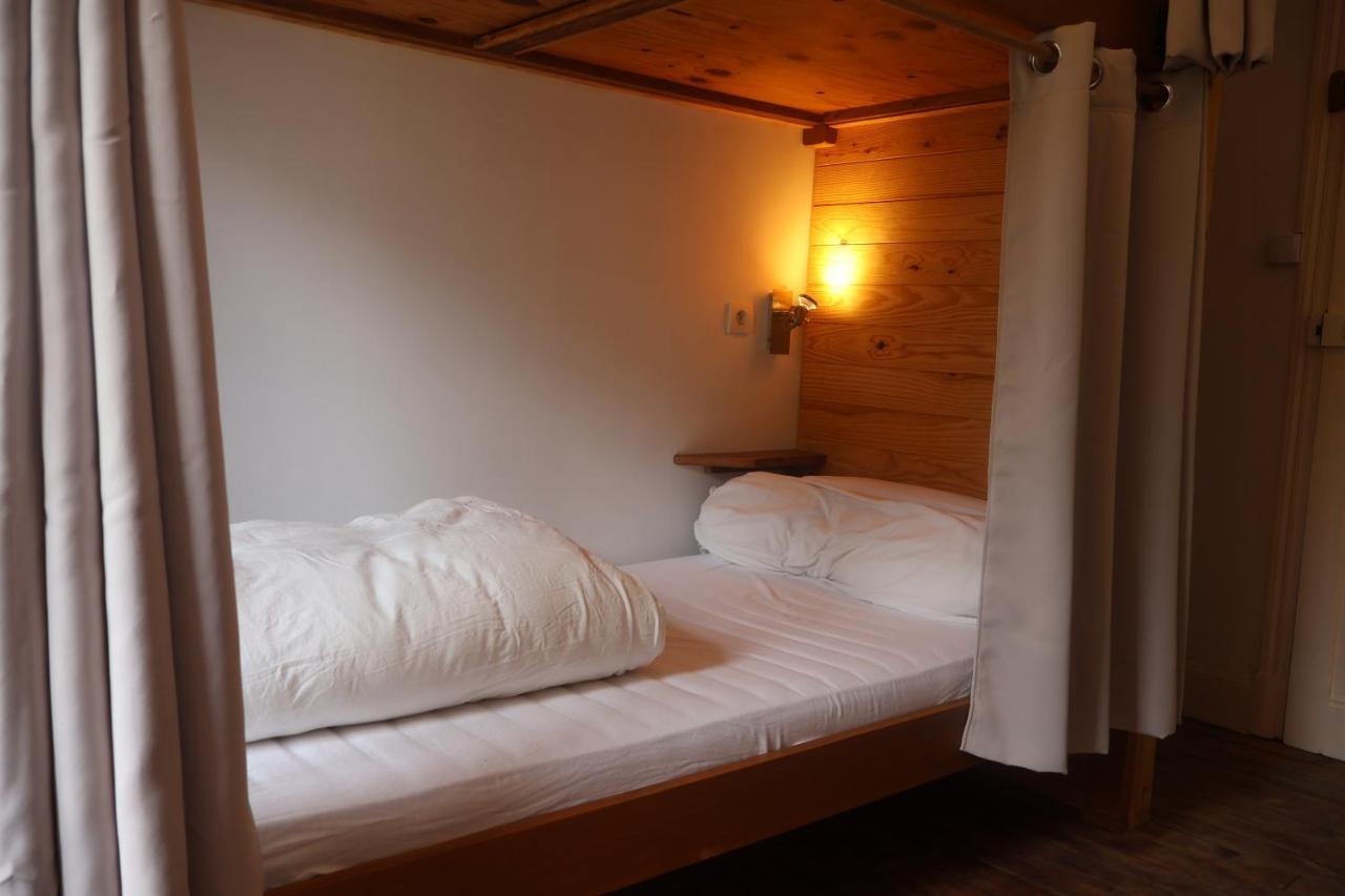 Solfe Backpacker Vandrarhem Luz-Saint-Sauveur Exteriör bild